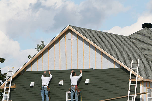 Professional Emergency Siding Repair technician working in Alexander, NC